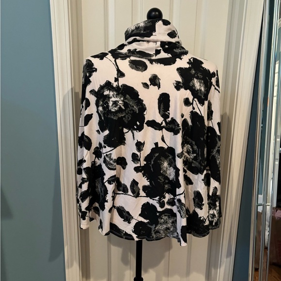 J Crew Floral Poncho - Picture 4 of 7